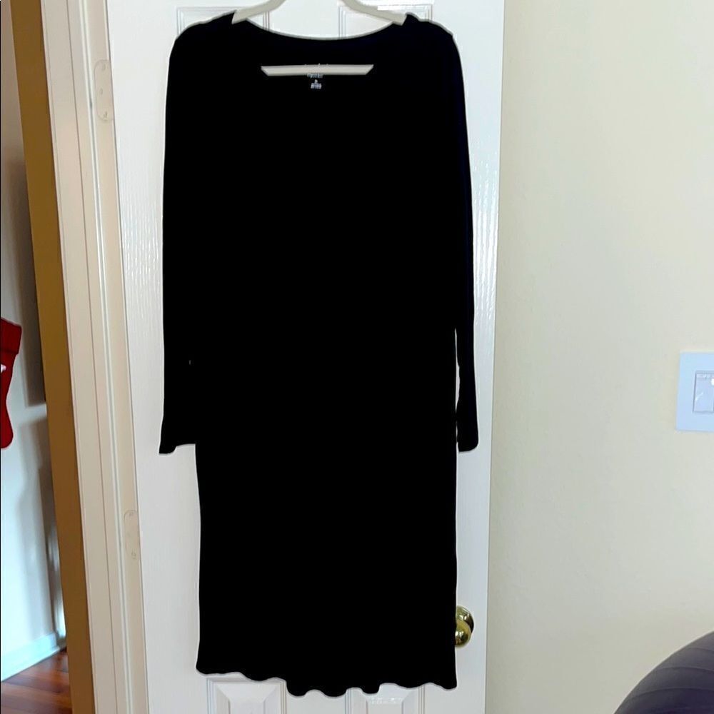 Black maternity dress